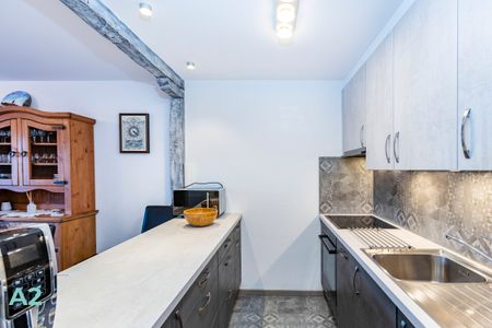 CENTRE OF MONTANA, within walking distance of shops - Photo 3