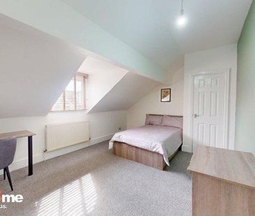 1 bedroom in a house share to rent - Photo 3