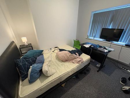 4 bedroom house share to rent - Photo 4