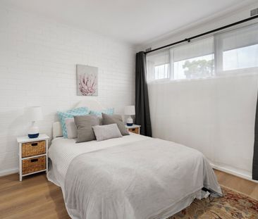 MODERN HOME - Photo 4