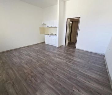 Pronájem bytu 1+kk 30 m2 - Photo 4