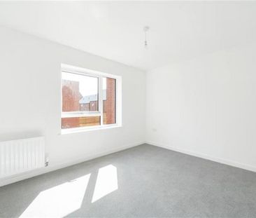 4 bedroom terraced house to rent - Photo 4