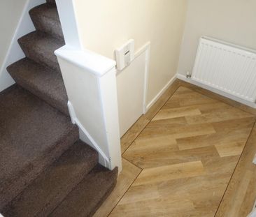 2 bedroom House To Let - Photo 4
