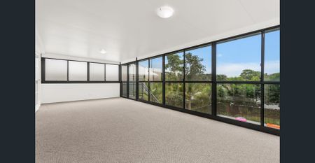 Coastal Charm Meets Modern Comfort in Prime Kiama Location - Photo 4