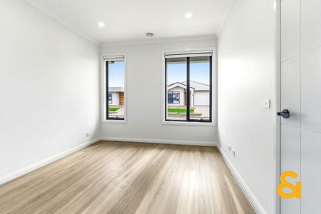 Modern Living in Donnybrook - Photo 5
