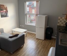 Flat 1 45 Bexley Avenue - Photo 4