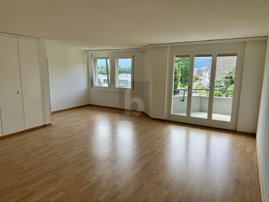 ZENTRAL MIT AUSBLICK - Foto 1