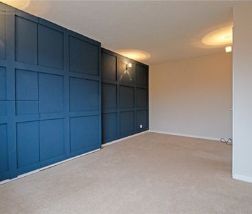 Blackthorn Close, Scunthorpe - Photo 2