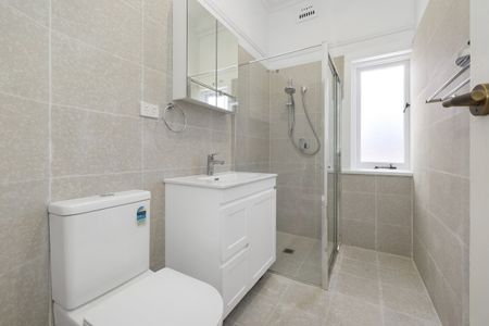 7 Austin Avenue,, Croydon NSW 2132 - House For Rent | Domain - Photo 5