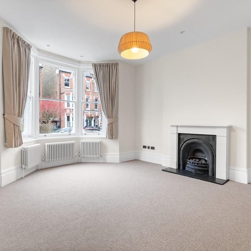 Savernake Road, London - Photo 1