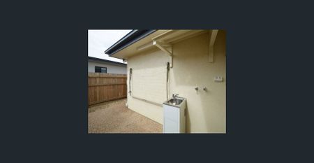 Cozy in Kelso - Studio Unit! - Photo 3