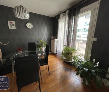 Location Appartement 3 pièces 57m² ST ETIENNE 42000 - Photo 2