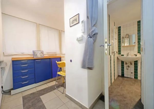 Via Cavour, Rome, Lazio 00184