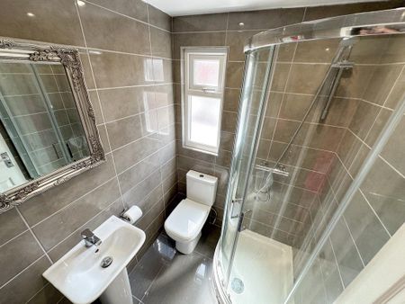 2 bedroom house share to rent - Photo 5