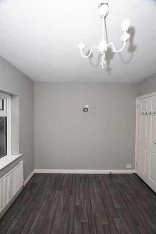 146 Lake Street, Lurgan, BT67 9DY - Photo 2