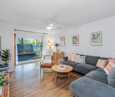 Spacious 2-Bedroom Homette in a Prime Lockleys Location - Photo 2