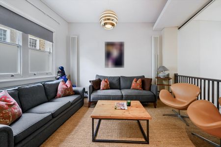 A beautifully arranged four-bedroom Victorian home in the heart of Battersea Square, SW11. - Photo 5