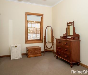 Country Charm in the Heart of Belair - Photo 4