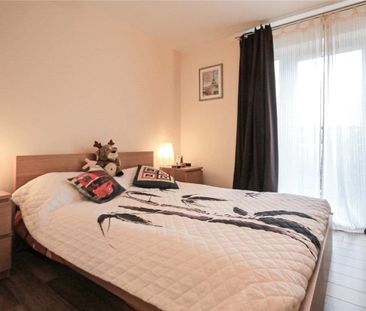 Well presented 1 bedroom, ground floor apartment located just off M... - Photo 5