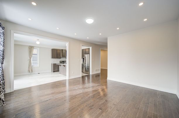 For Lease - 9 Rotondo Crescent, Vaughan, Ontario - Photo 1