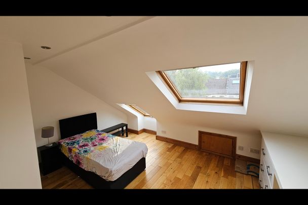 Room in a Shared House, Victoria Road, N22 - Photo 1