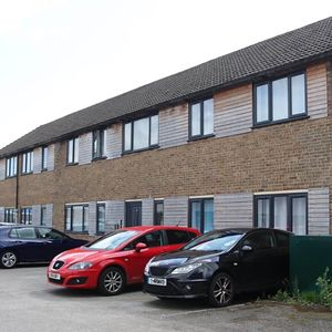 Stratton Road, Swindon - Photo 2