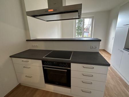 Sehr schöne und helle 3,5-Zimmer-Wohnung in wunderschönem Altbau in Hohenems - Photo 5