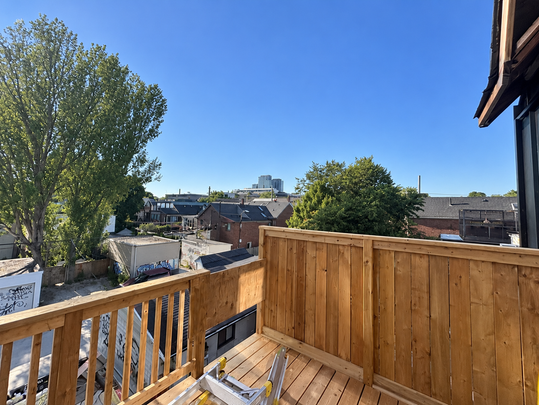 152 Brunswick Avenue apartment — Toronto, ON (3-Bedroom) - 3 Bedroom - Photo 1