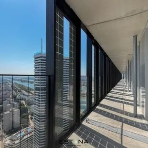 Das neue Benchmark für Skyline-Living: Exklusive Designerwohnung im DC Tower 2 - Photo 2