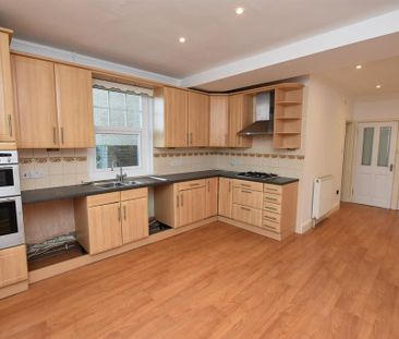 6 bedroom terraced house to rent - Photo 5