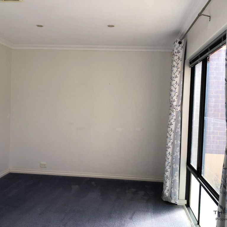 Charming 3-Bedroom Home - Photo 1