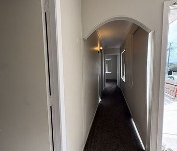 For Rent: Spacious 3-Bedroom Home in Sought-After - Photo 6