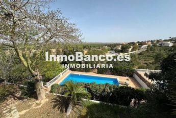 Luxury Villa for rent in Chiva, Spain