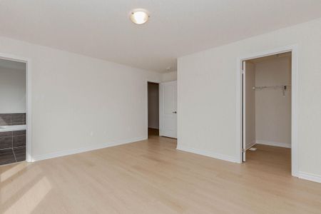 For Lease - 96 Explorer Way, Thorold, Ontario - Photo 5