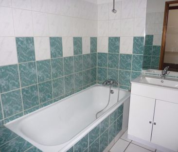 Location Appartement 1 pièce 37m² CHALON SUR SAONE 71100 - Photo 6