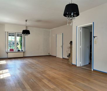 Zonnig en rustig gelegen alleenstaande woning te Eeklo! - Foto 1