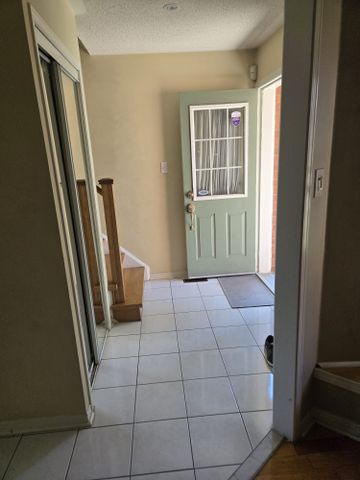 For Lease - 3850 Cedar Hedge Rise, Mississauga, Ontario - Photo 3