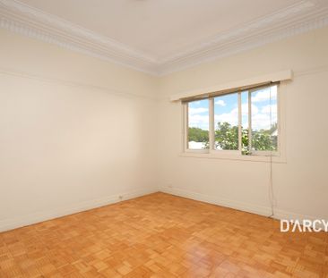 51 LESLIE ST - Photo 3