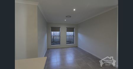 For Rent – Modern 4-Bedroom Family Home in the Heart of Plainland - Photo 5