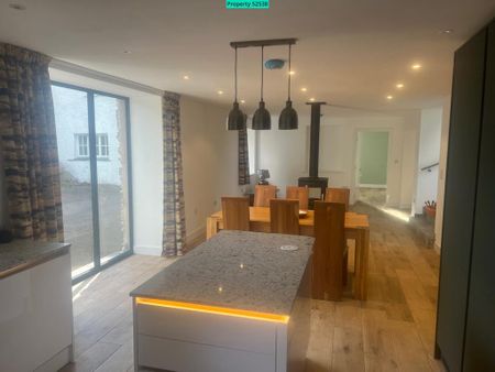 3 bedroom barn conversion to rent - Photo 2