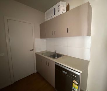 unit 4 / 105-107 Elder Drive, Mawson Lakes - Photo 6