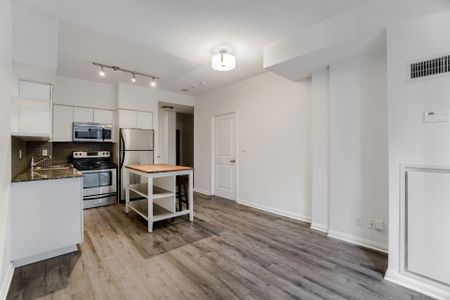 For Lease - 35 Hayden Street Unit# 809, Toronto, Ontario - Photo 5