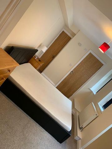 2 bedroom house share to rent - Photo 5