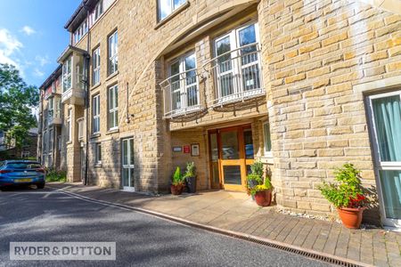 Warburton Court, High Street, Uppermill, Oldham, OL3 - Photo 4