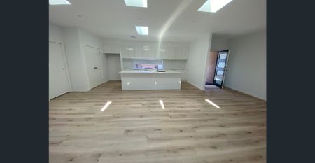 Stunning 3-Bedroom Villa in an Exclusive Complex - Photo 3