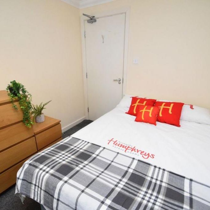 5 bedroom flat to rent - Photo 1