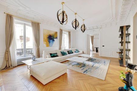 Appartement • Triangle d'Or, Paris 8ème - Photo 4