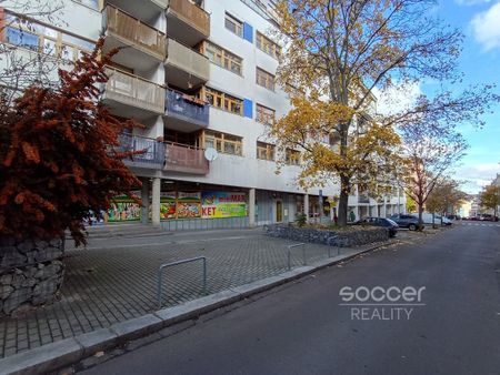 Pronájem bytu 1+kk a garsoniéry 40 m² - Photo 3