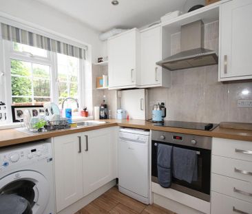 3 bedroom terraced house to rent - Photo 4