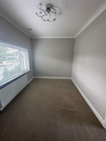 4 bedroom terraced house to rent - Photo 5